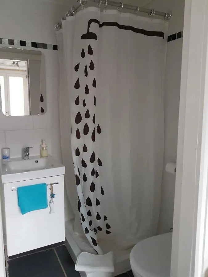Intra Muros -Petit Duplex - 2 Velos - Linge Non Fourni En Juillet-Aout Saint-Malo